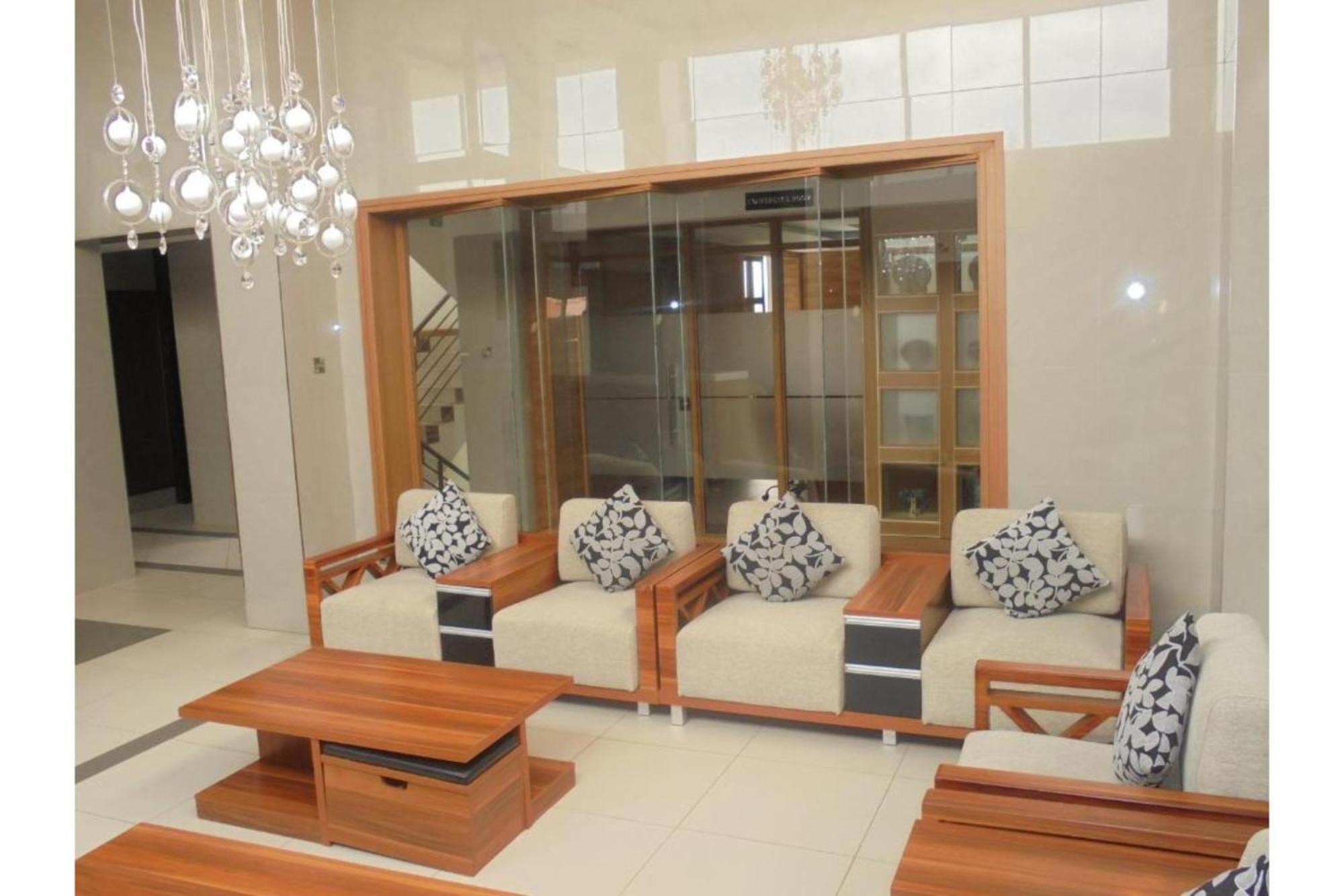 We Hotel & Suites Nairobi Exterior photo