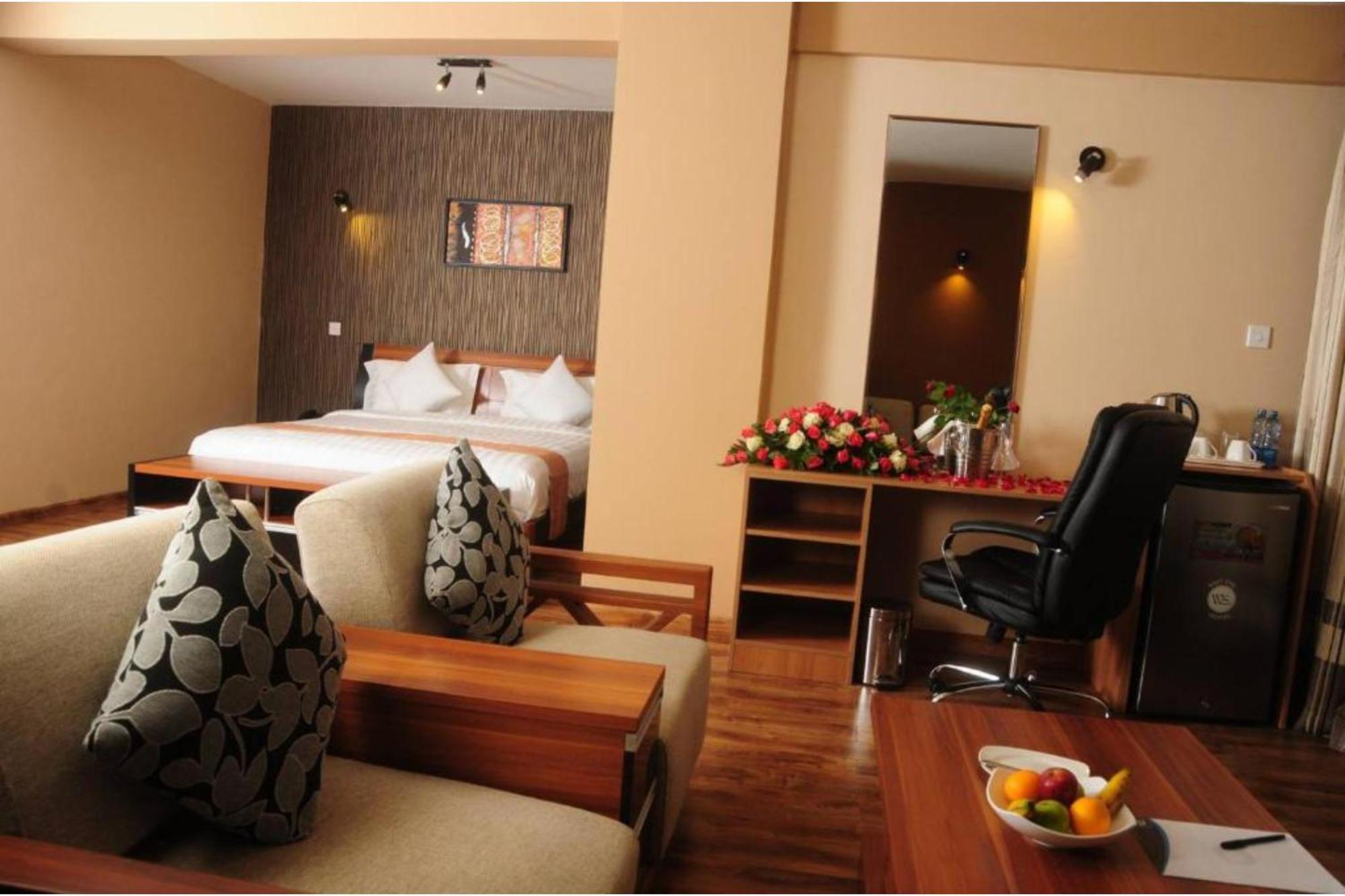 We Hotel & Suites Nairobi Exterior photo